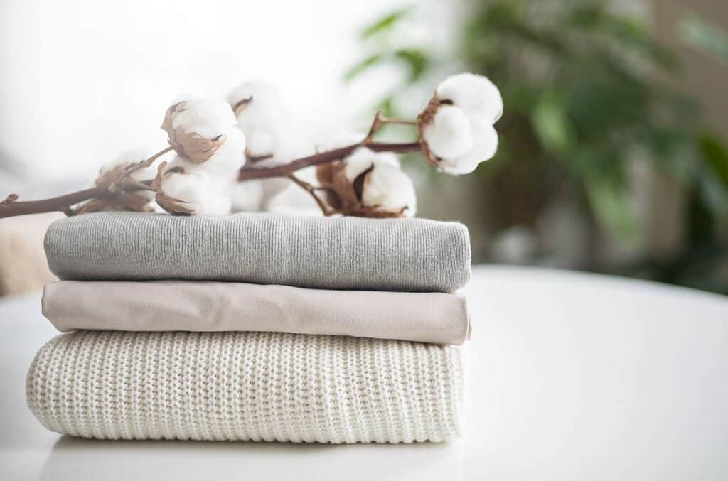 Knitwear made from certified recycled yarn