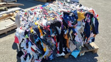 Mixed post-consumer textile waste used as feedstock